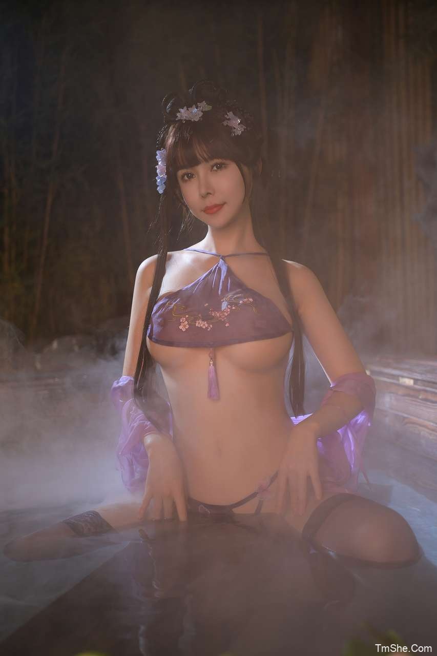 「亚马逊鲶鱼」龙年限定 – 紫色古装+粉色旗袍(101P/9V/1.46GB)-猫萌