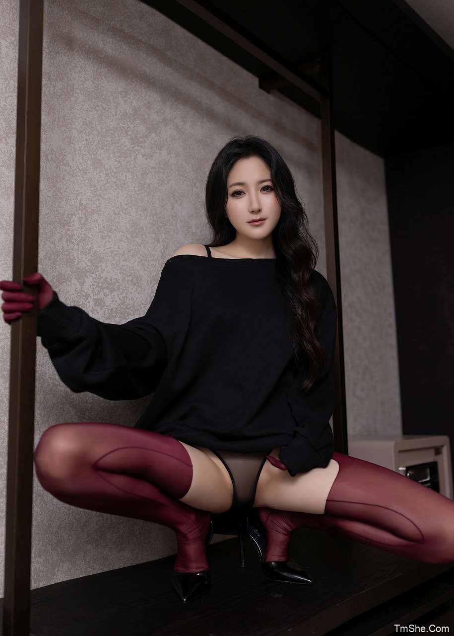 「鱼子酱fish」摄影作品 – 红与黑(120P/1.38GB)-猫萌