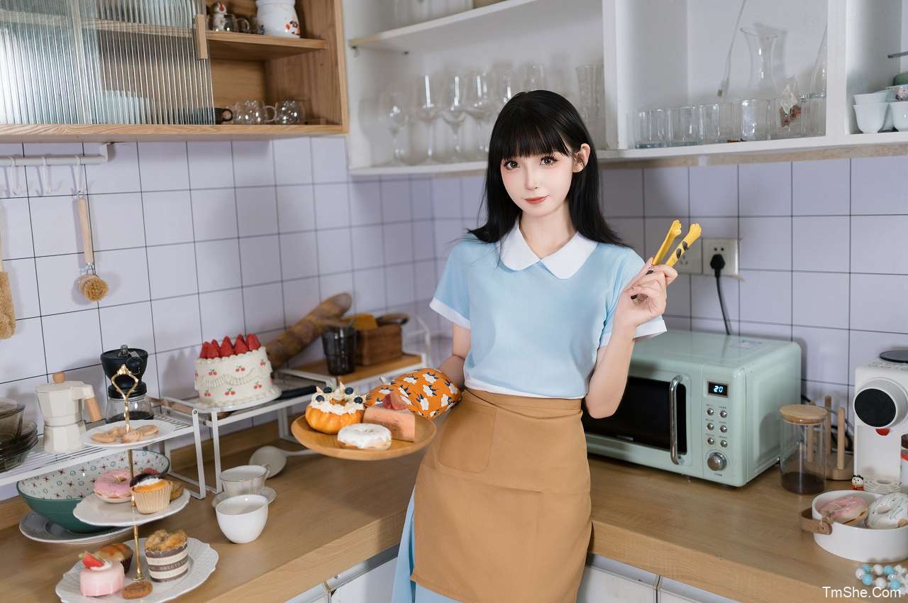 「祖木子」摄影素材 – 好利来 制服(40P/1.12GB)-猫萌