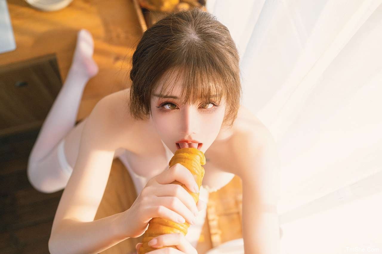 「鹿八岁baby」绘画素材 – 家政妇的一日(71P/1V/1.45GB)-猫萌