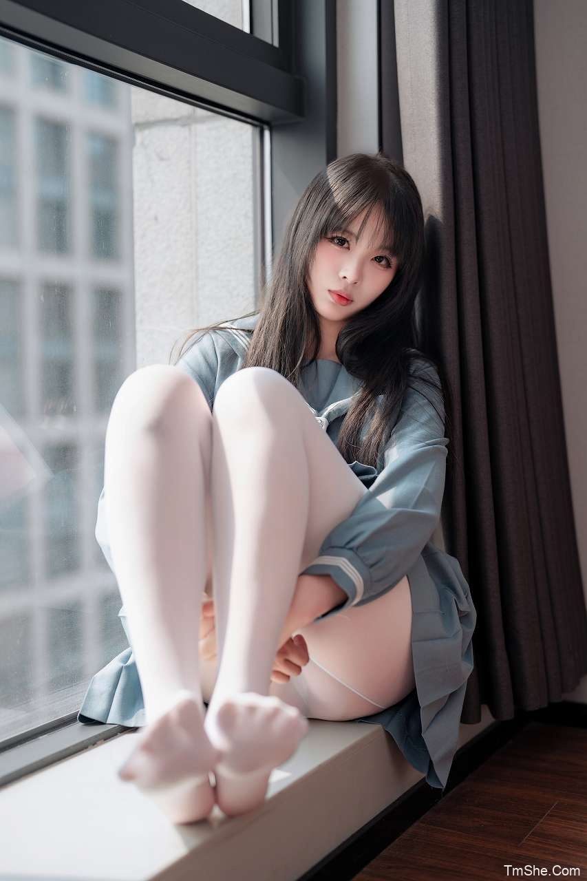「轩萧学姐」50D白丝 – 雪糕(40P/328MB)-猫萌