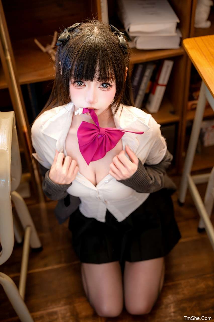「COSER小梦酱」摄影素材 – 课桌紧身JK(31P/439MB)-猫萌