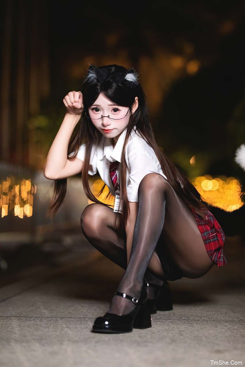 「COSER小梦酱」摄影素材 – 红格JK(60P/1.29GB)-猫萌