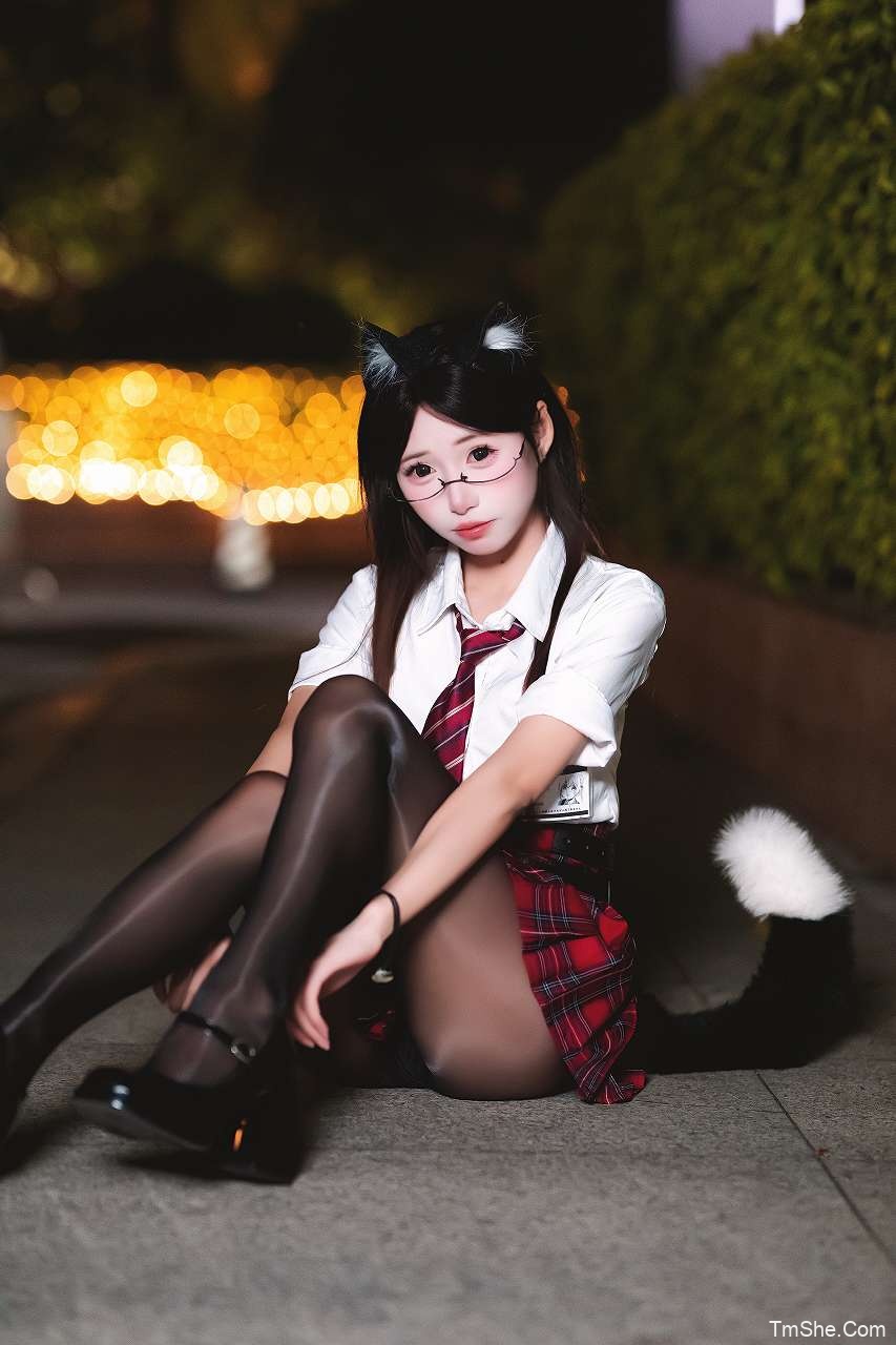 「COSER小梦酱」摄影素材 – 红格JK(60P/1.29GB)-猫萌