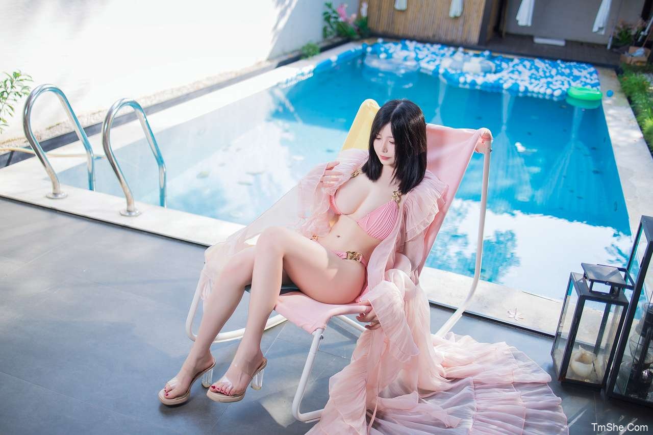 末夜787(修修猫ww)心动盲盒 – 粉色比基尼(21P/128MB)-猫萌