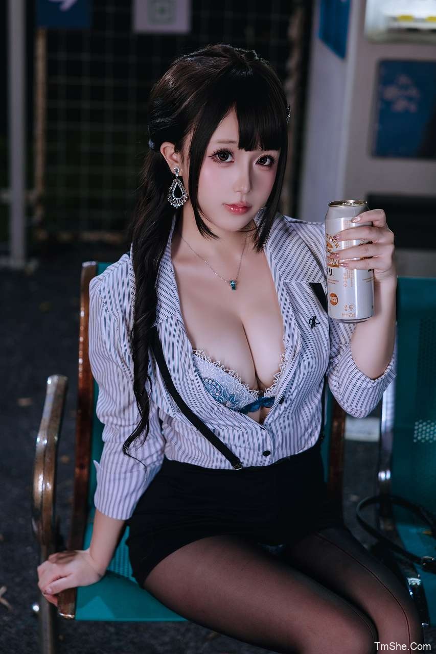 「日奈娇」摄影作品 – 下班的OL(188P/6V/1.41GB)-猫萌
