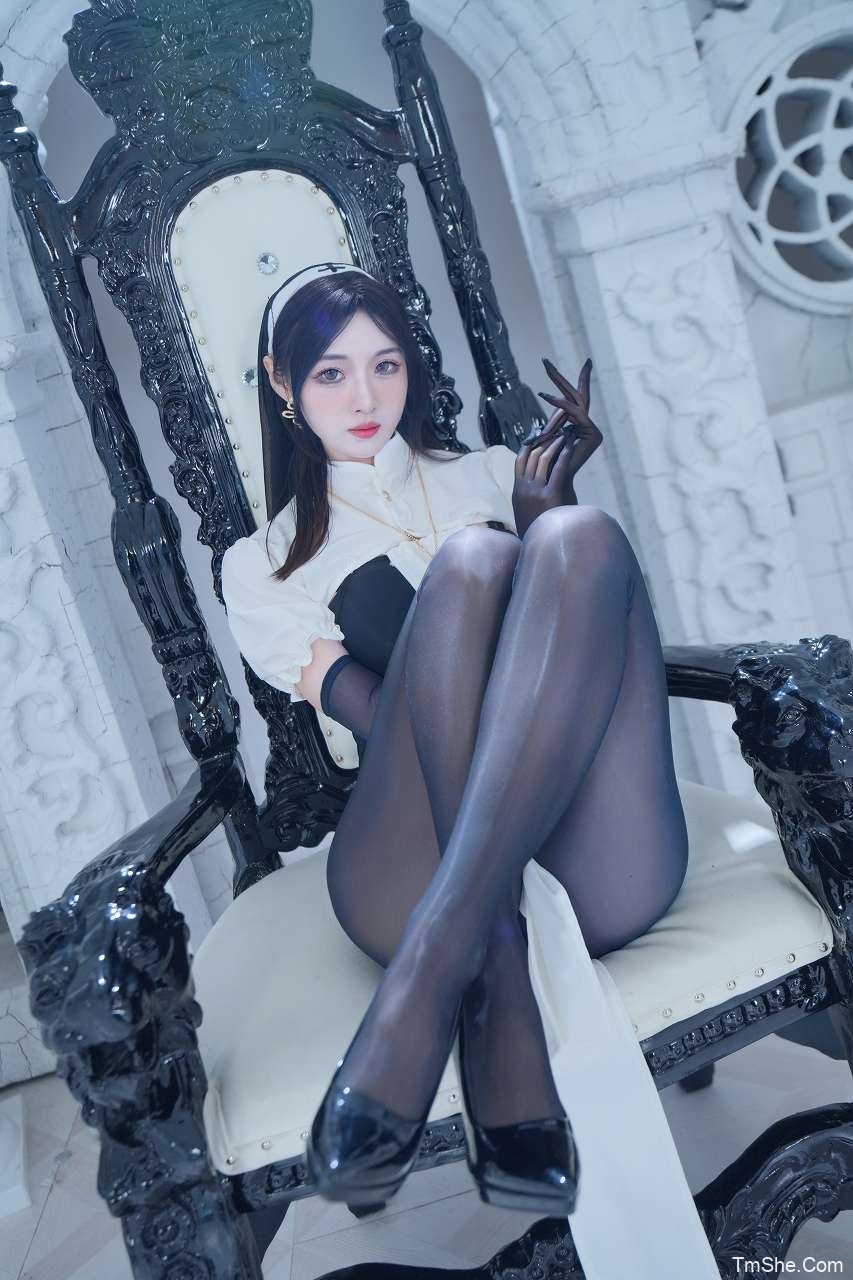 「巫小萤」提督专享 – 圣洁修女(45P/1V/947MB)-猫萌