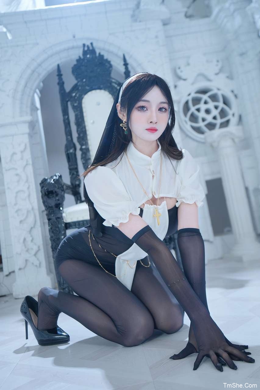 「巫小萤」提督专享 – 圣洁修女(45P/1V/947MB)-猫萌