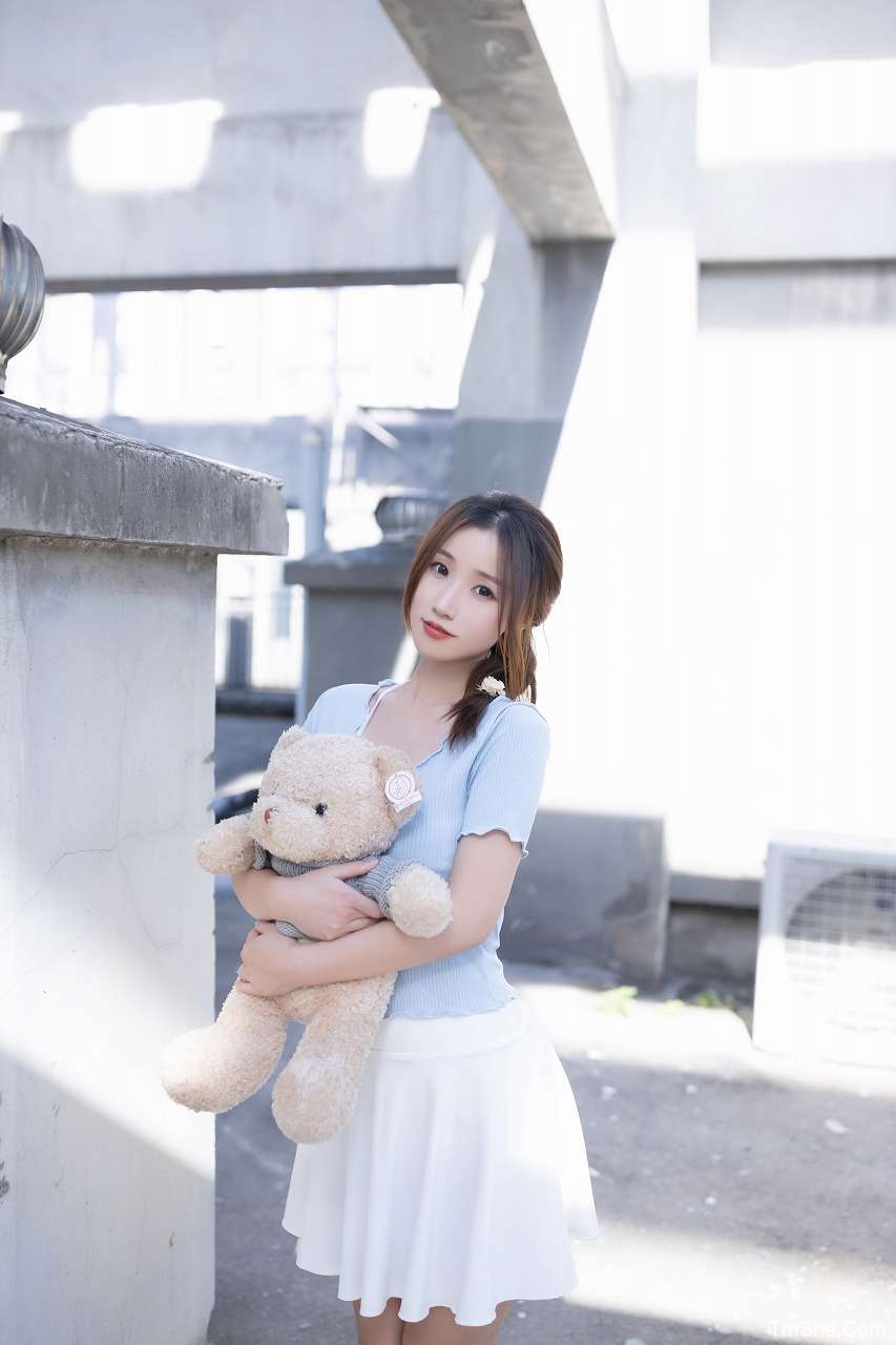 「杏子」摄影图集 – 天台(120P/1.28GB)-猫萌