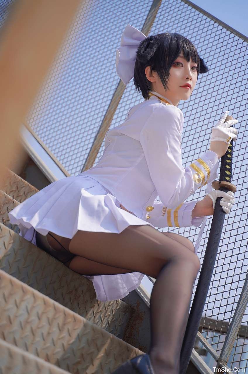 「白露很白」绘画参考 – 高雄制服(28P/190MB)-猫萌