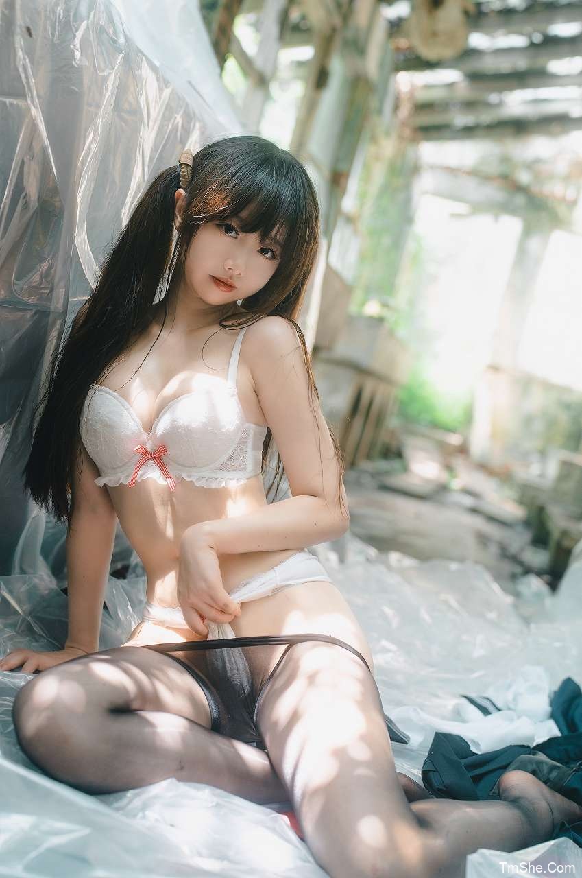 「雪琪SAMA」Vol.43 – 水手服&白色内衣 套装(52P/1V/3.15GB)-猫萌