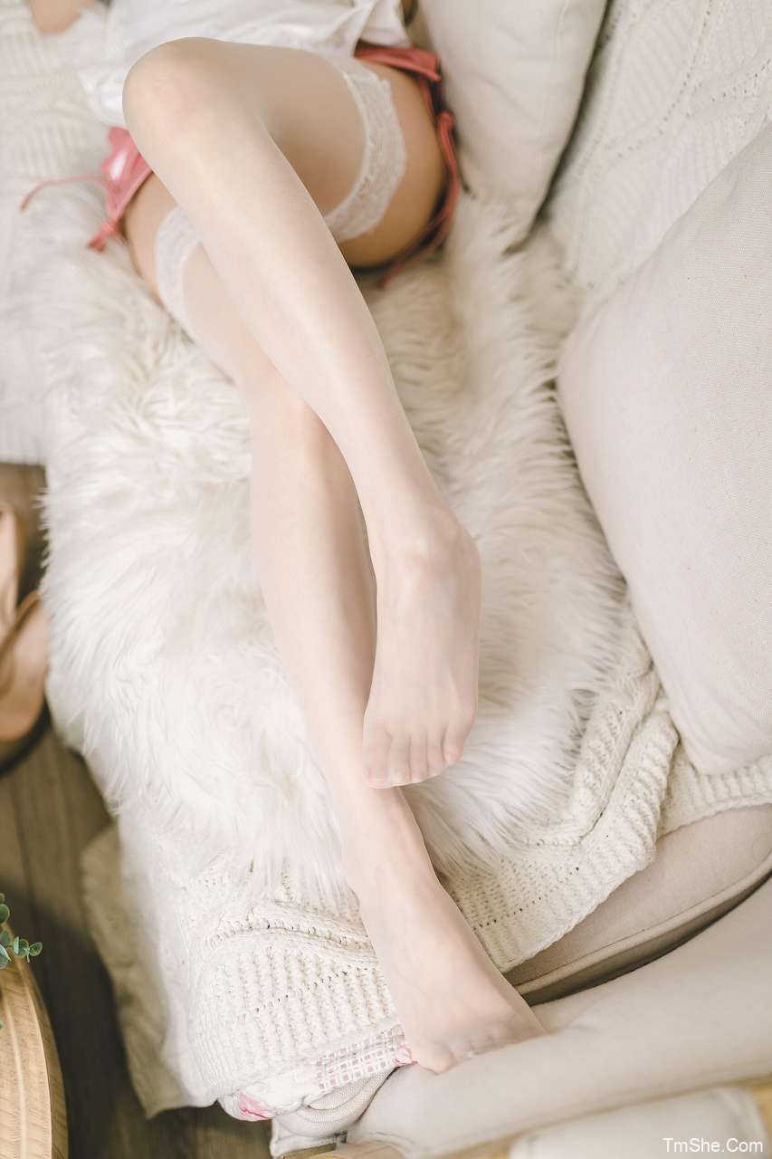 「颜值博主」51酱 – 可爱女仆(12P/75MB)-猫萌