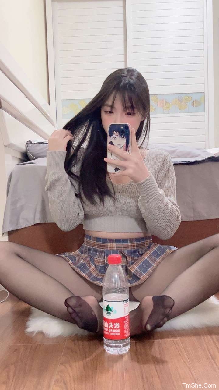 「Bangni邦尼」摄影作品 – JK嘿丝御姐(54P/25V/1.19GB)-猫萌