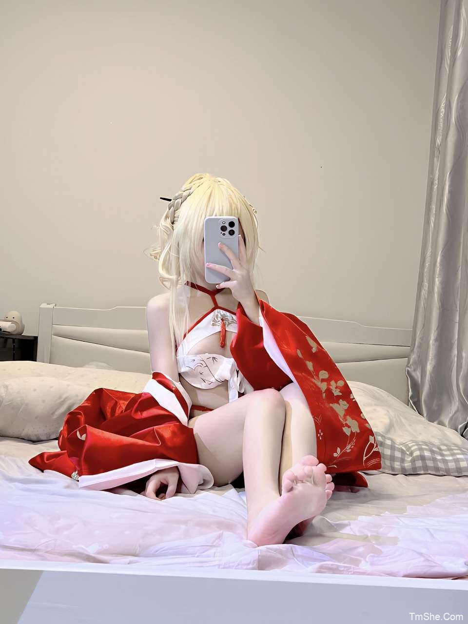 「瑶子Der」自拍视图 – 光荣(46P/17V/363MB)-猫萌