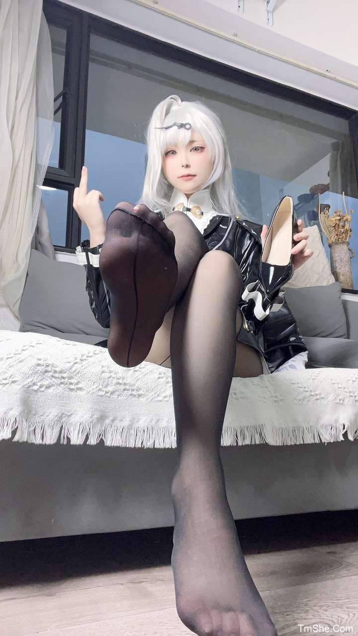 「Quan冉有点饿」绘画参考 – 仪玄(15P/81MB)-猫萌
