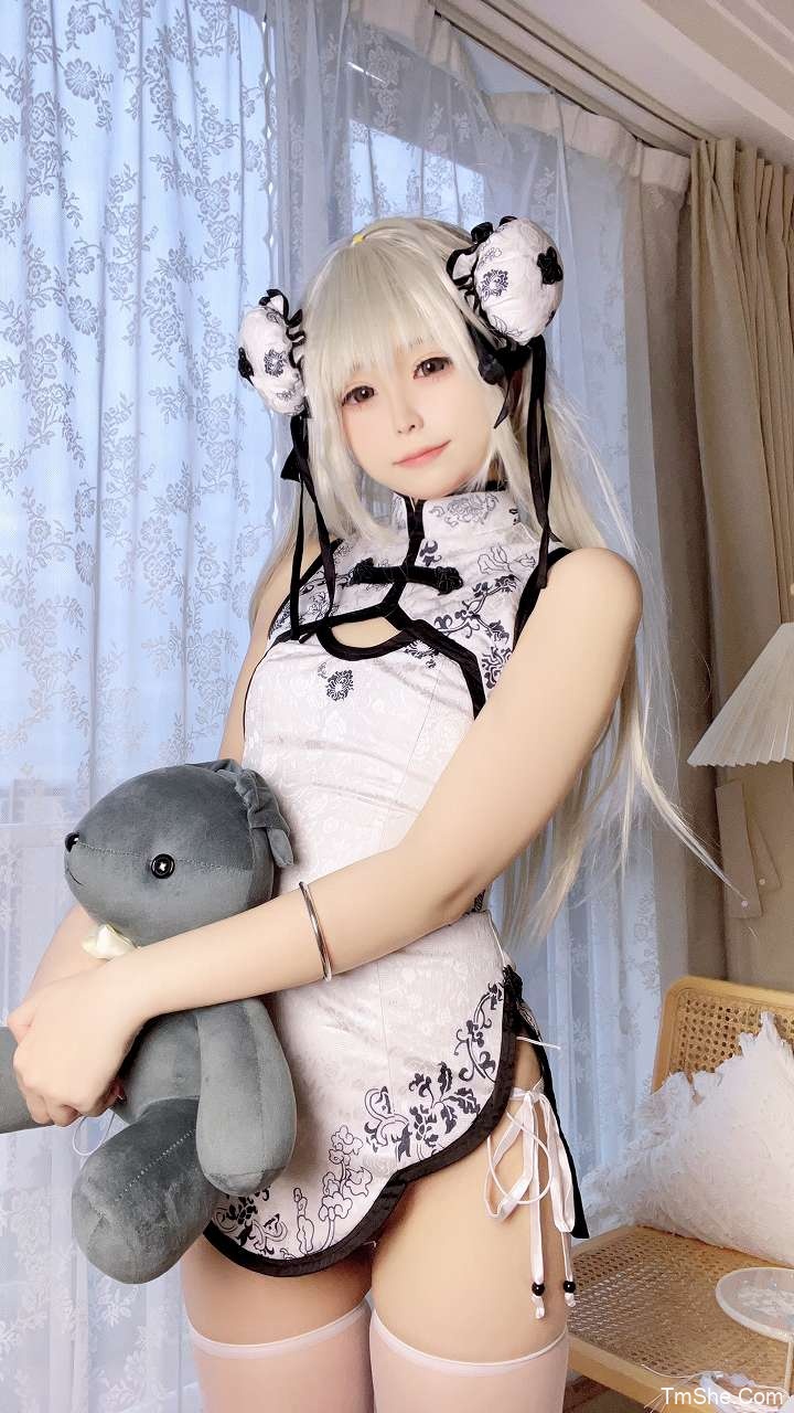 「Quan冉有点饿」绘画素材  – 穹妹旗袍(27P/135MB)-猫萌