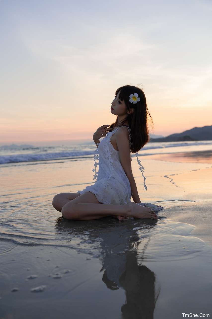 「祖木子」摄影素材 – 白裙烟花(26P/529MB)-猫萌