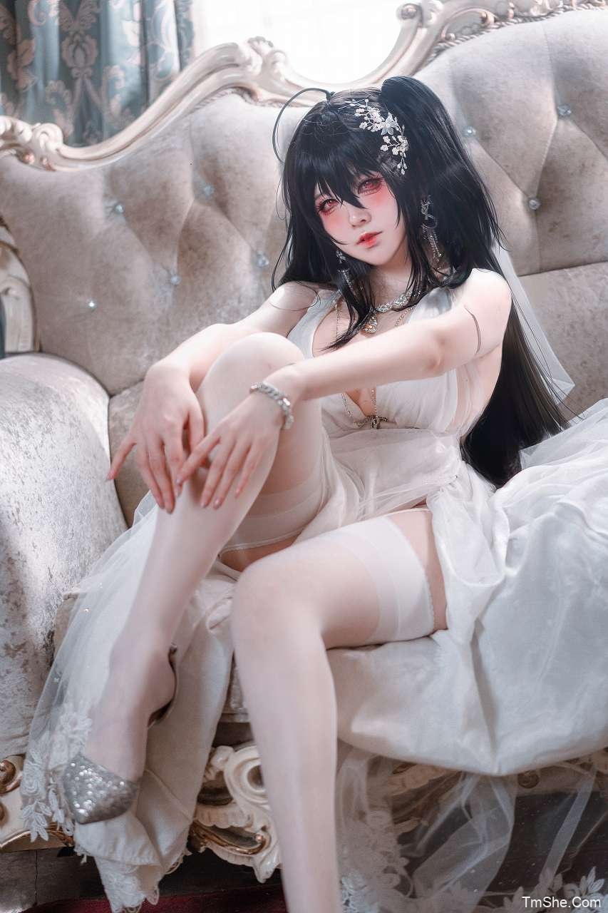 「渊秧」碧蓝航线 – 大凤COS写真本 电子档(65P/2V/1.82GB)-猫萌