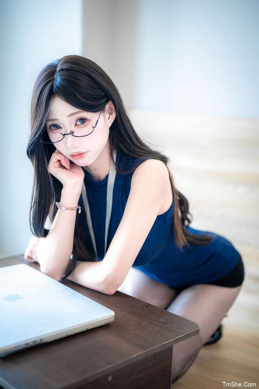 「COSER小梦酱」摄影素材 – 蓝色 OL(40P/408MB)-猫萌