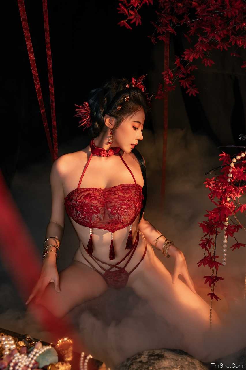 「云溪溪」奈汐酱 摄影作品 – 流丹(85P/1V/2.35GB)-猫萌
