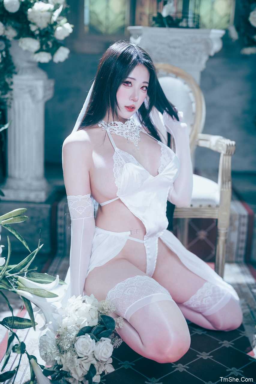 「凌晨Lingchen」摄影作品 – 沐姨的生日婚纱(27P/153MB)-猫萌