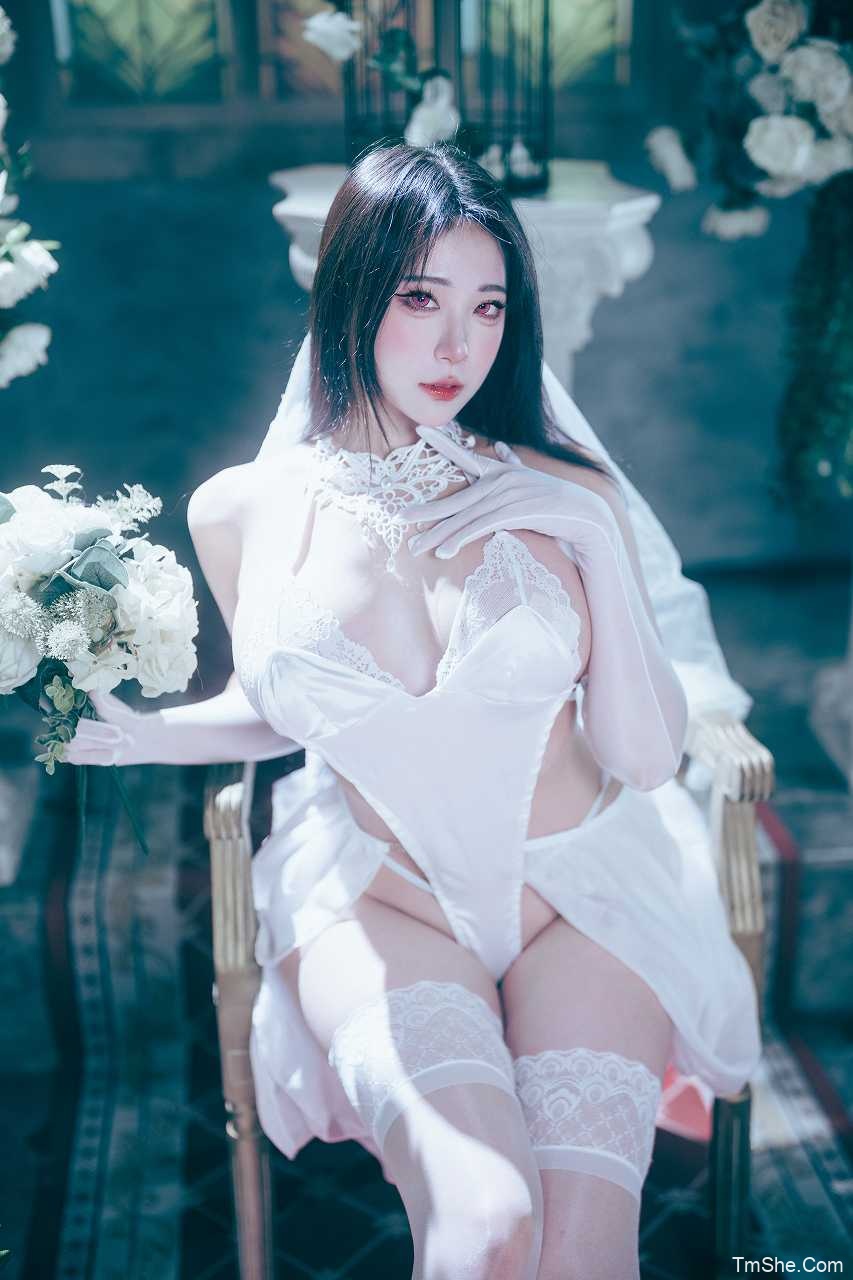 「凌晨Lingchen」摄影作品 – 沐姨的生日婚纱(27P/153MB)-猫萌