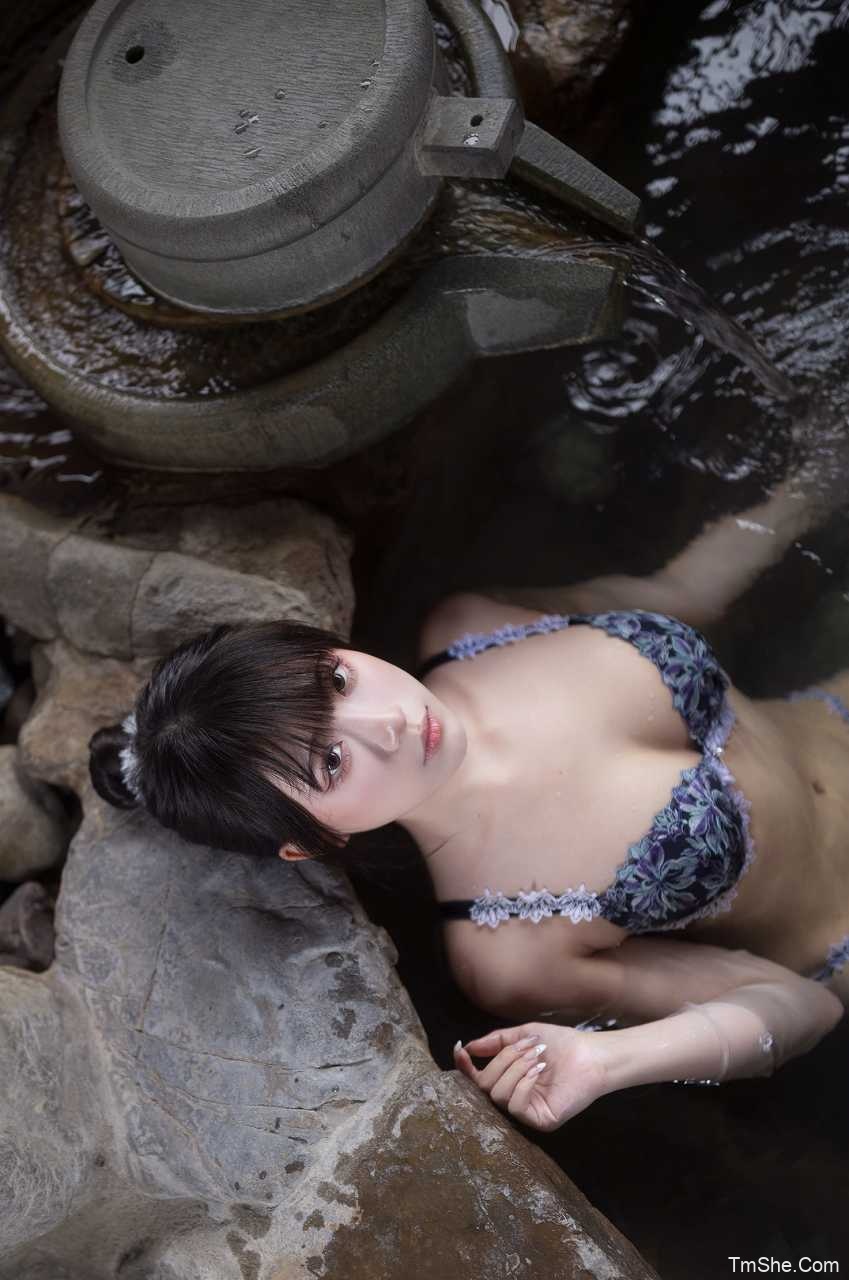 「凌晨Lingchen」摄影作品 – 温泉(68P/106MB)-猫萌
