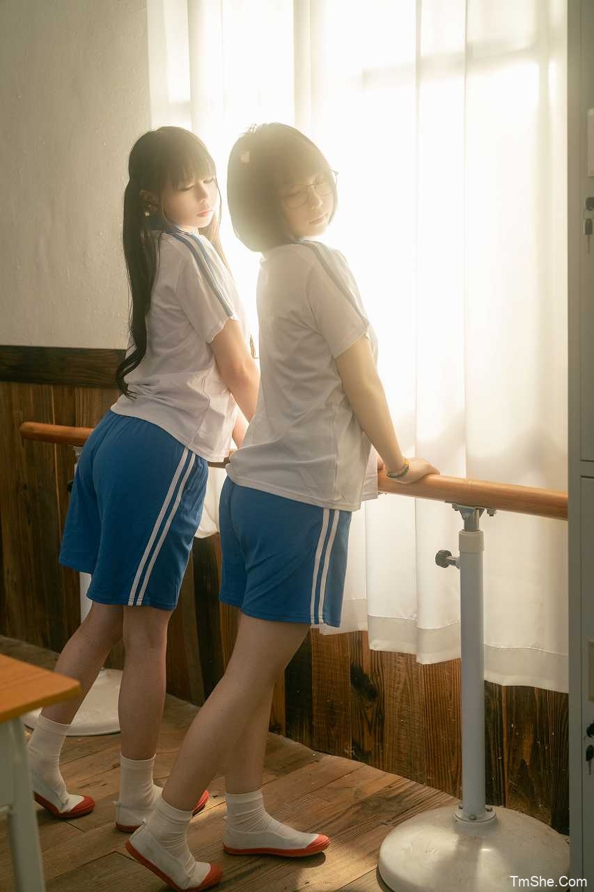 「铁手叫兽」内部会员专属 – 不开心和没烦恼(17P/377MB)-猫萌