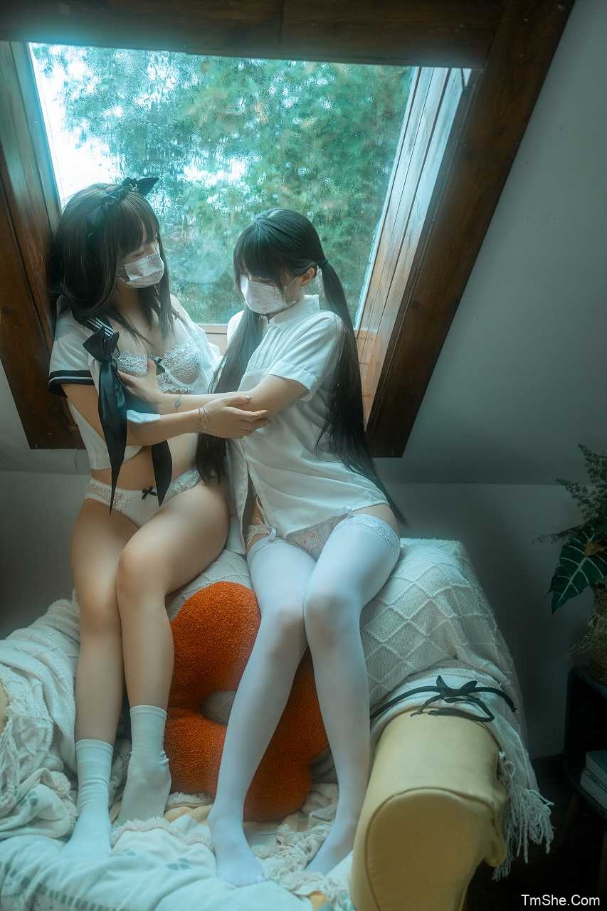 「铁手叫兽」内部会员专属 – 百合姐妹花(33P/520MB)-猫萌