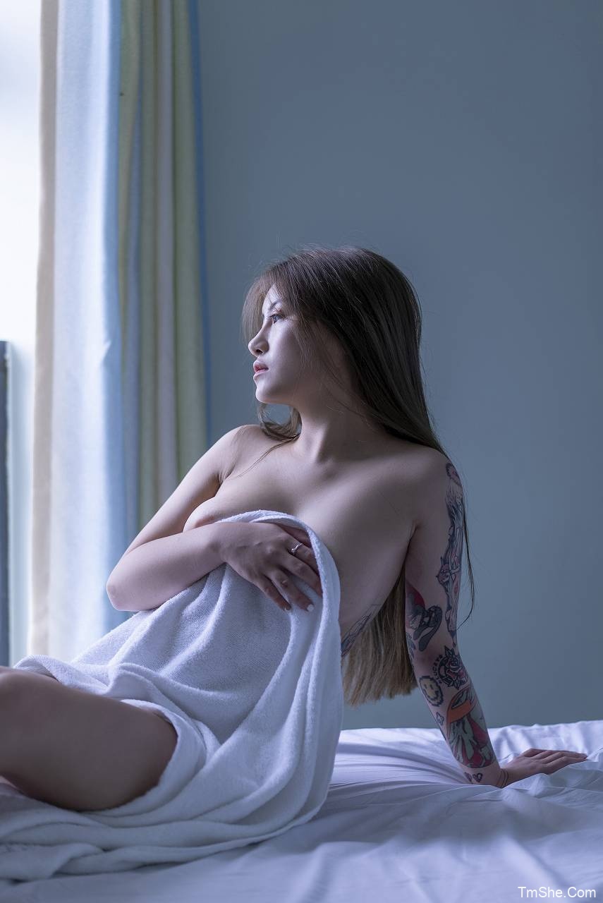 「小何童鞋」摄影素材 – 涩花臂(36P/1V/2.00GB)-猫萌
