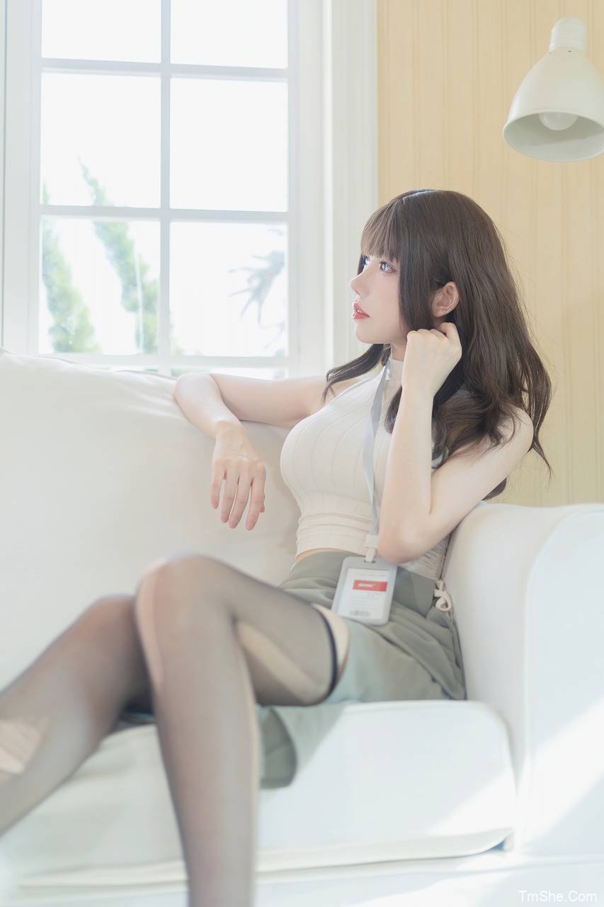 「COSER衣衣」电子素材 – 嘿丝小秘书(30P/311MB)-猫萌