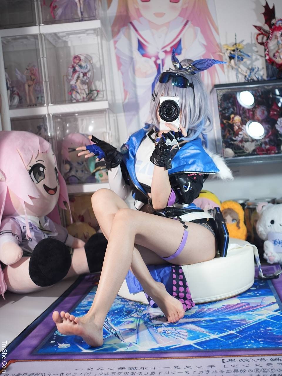 「白栎Shirly 」电子素材 – 银狼(148P/24V/6.98GB)-猫萌