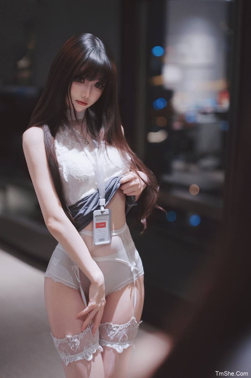 「COSER衣衣」电子素材 – 白色蕾丝OL(30P/1V/1.20GB)-猫萌