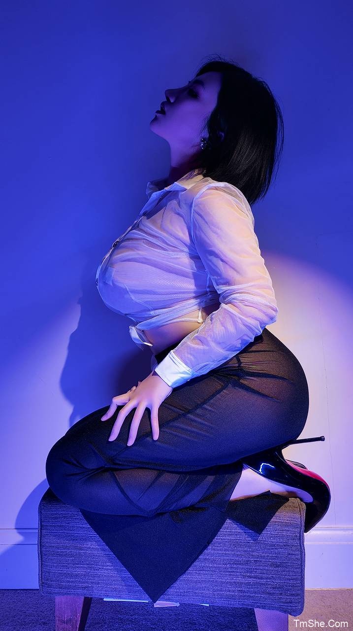 「千煌弑夜」电子素材 – 女主管(65P/772MB)-猫萌
