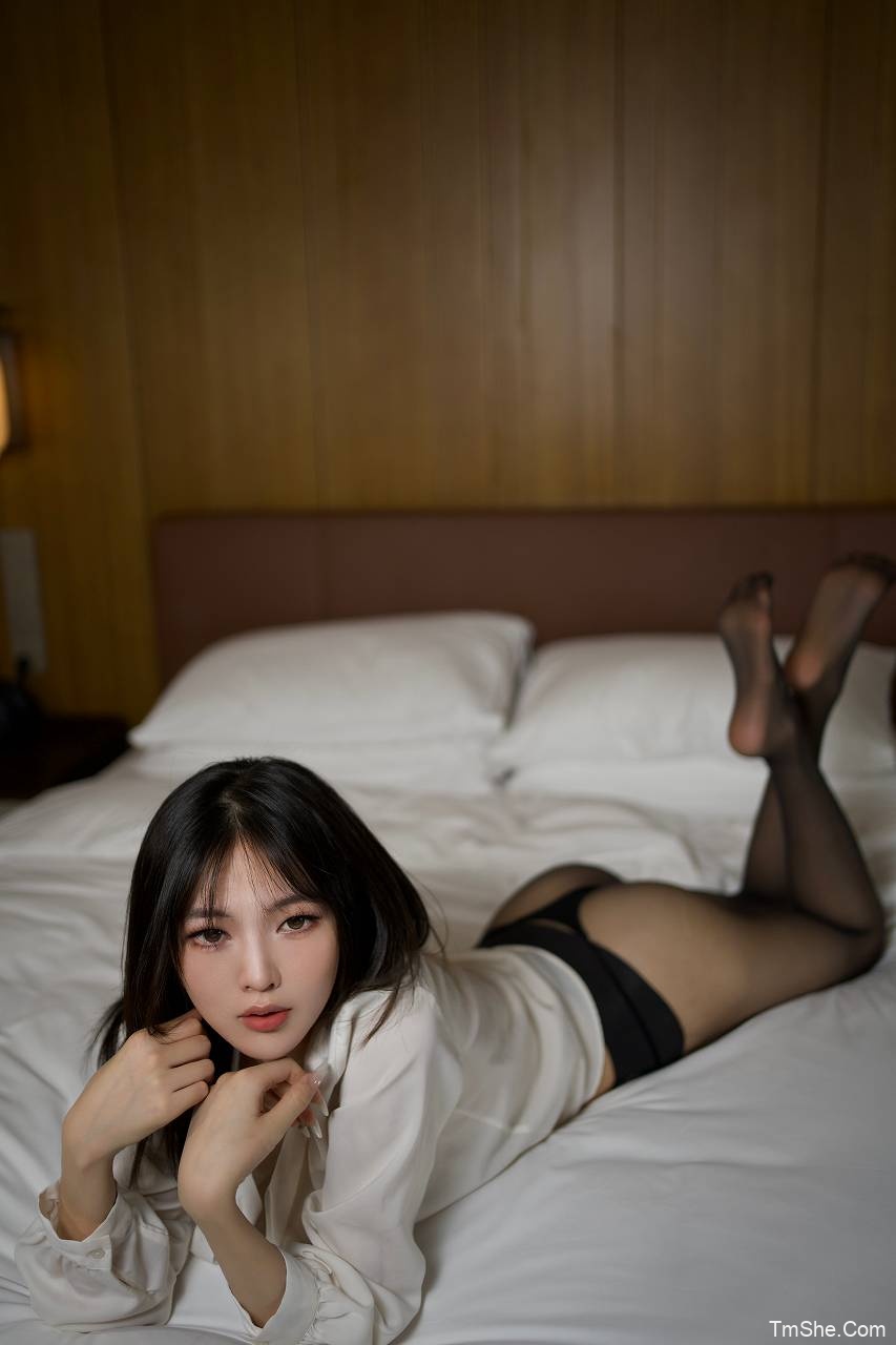 禅院熏(熏仔)图集 – OL的身材很曼妙(24P/439MB)-猫萌