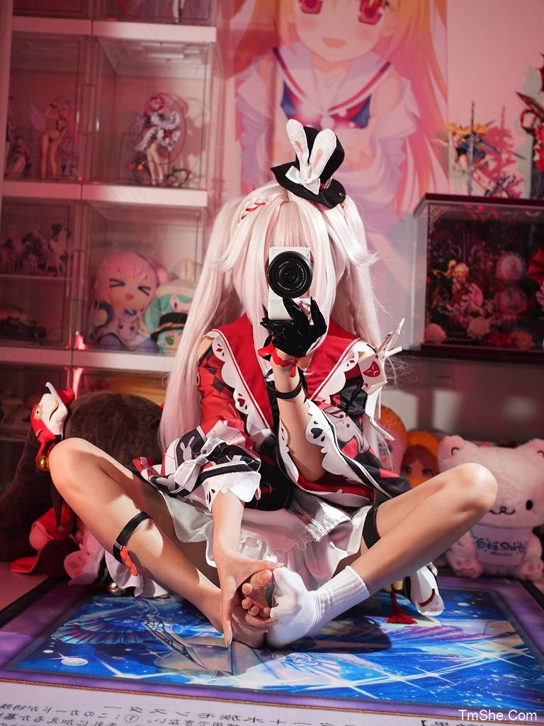 「白栎Shirly」电子素材 – 火花(148P/25V/6.63GB)-猫萌