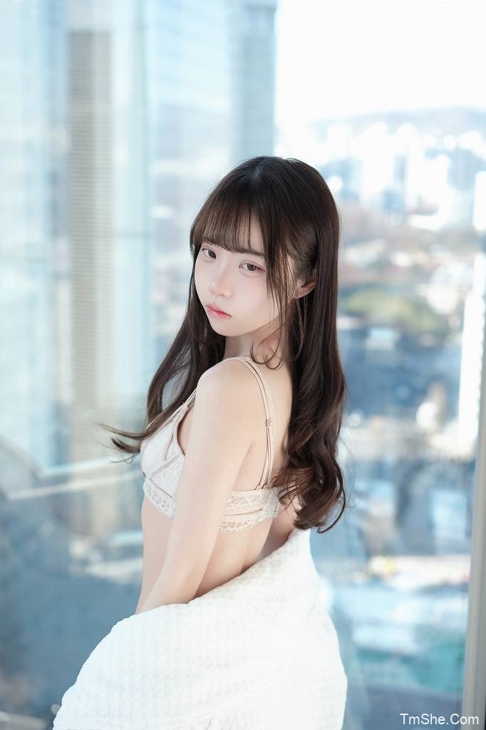 「可可小白兔」电子素材 - 清纯邻居女孩的秘密(63P/129MB)-猫萌
