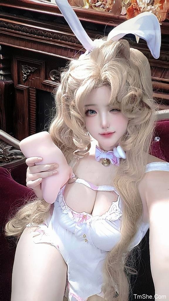 「芝心蛋奶烧」电子素材 – 奶牛女仆(34P/6V/227MB)-猫萌