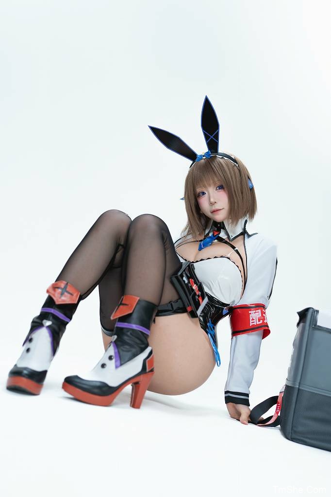 「双吉堡堡好吃捏」舰长 – 外卖兔女郎 小葵(25P/402MB)-猫萌