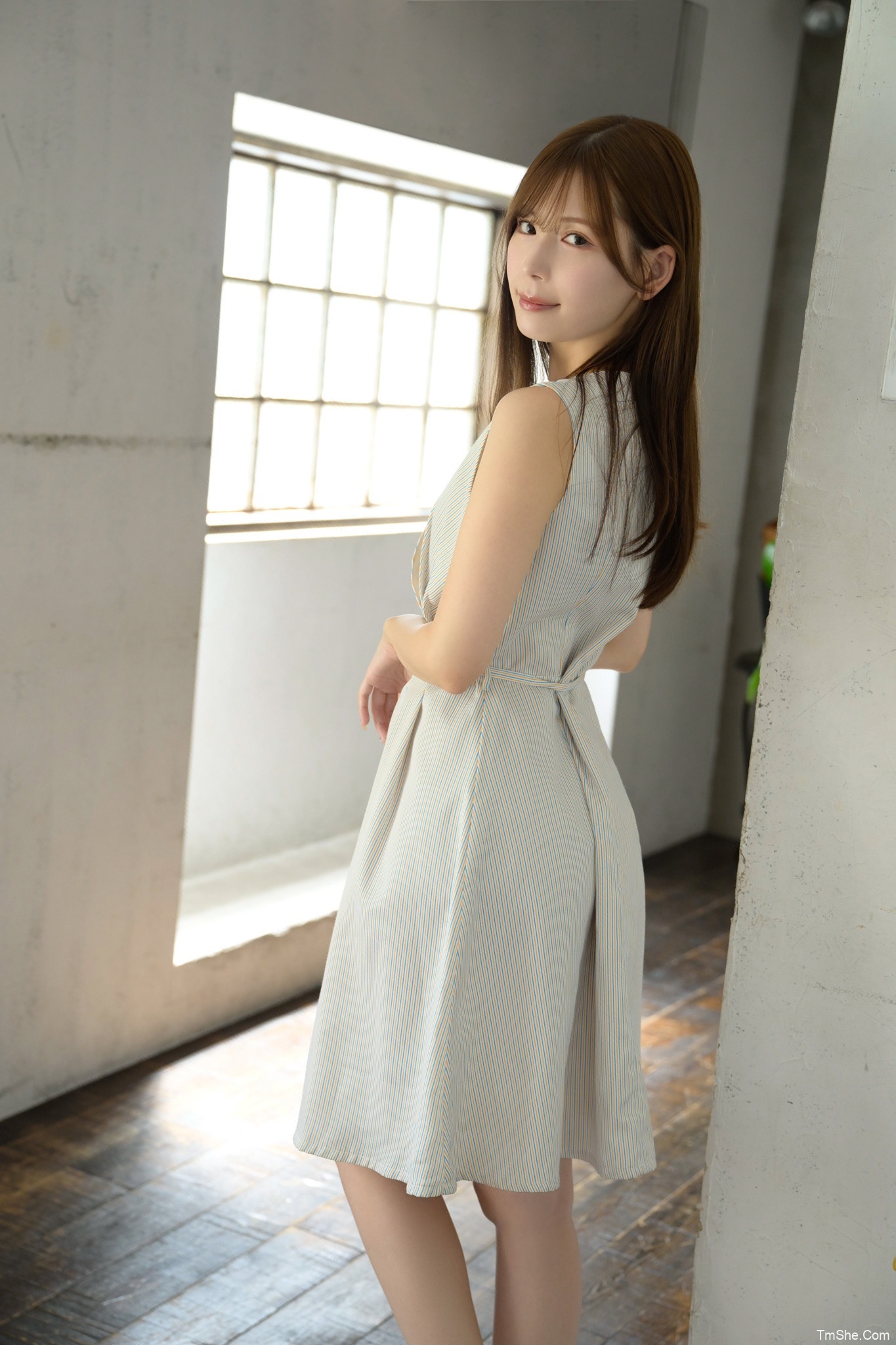 「明里つむぎ」微熱と吐息 vol.1 FRIDAYデジタル写真集(61P/108MB)-猫萌