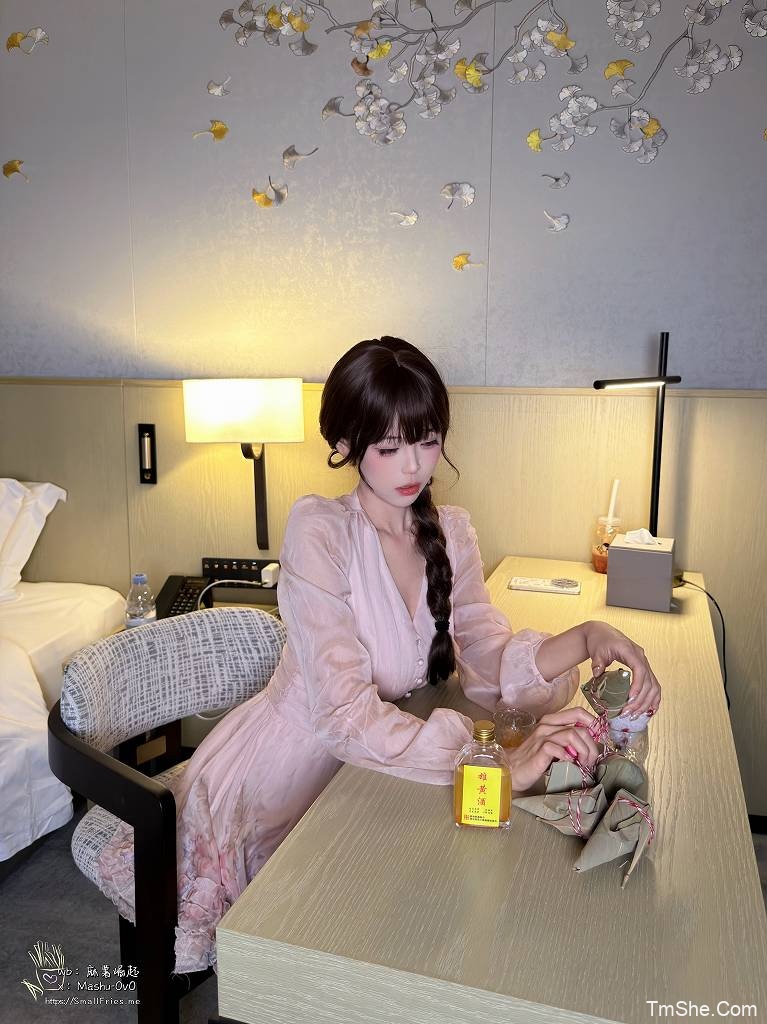 「麻薯好吃」电子素材 – 雄黄醉梦(126P/506MB)-猫萌