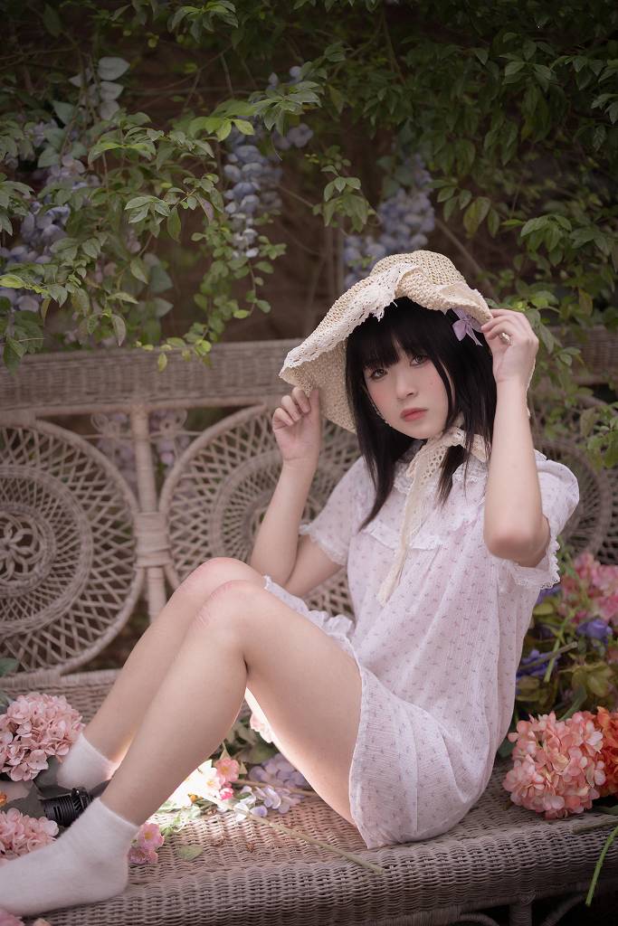 漫入花间捕捉少女慵懒,渡久山新作(盛夏物语)-猫萌