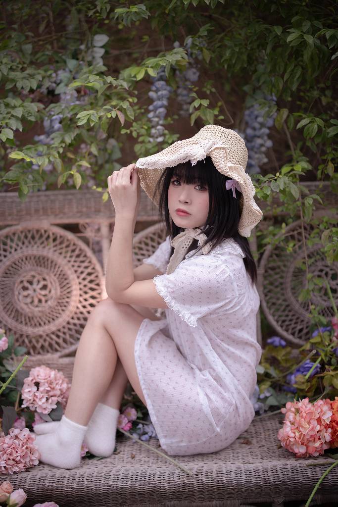 漫入花间捕捉少女慵懒,渡久山新作(盛夏物语)-猫萌